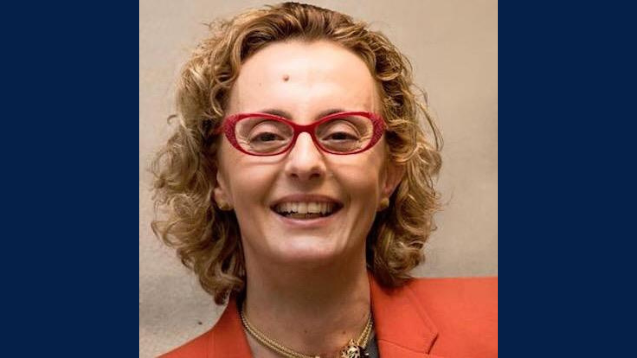 Effie Ioannidou headshot