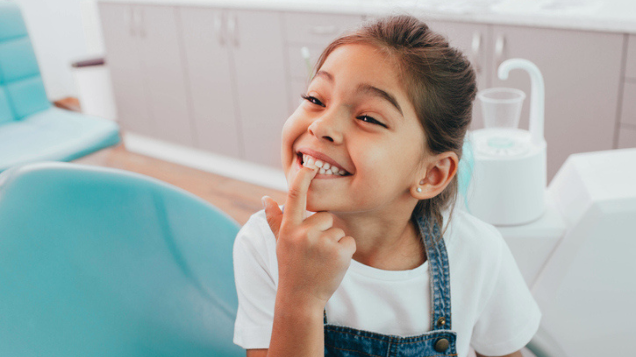 child at the dentist