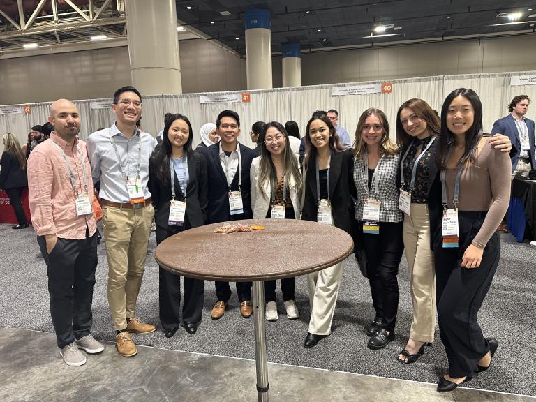 Group photo at ADEA GoDental Pre-dental event with ADEA volunteers