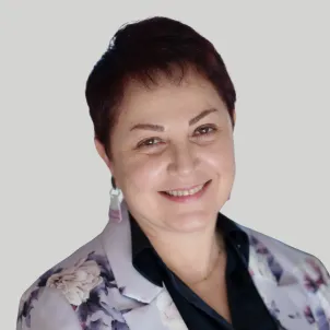 Sepideh Banava headshot