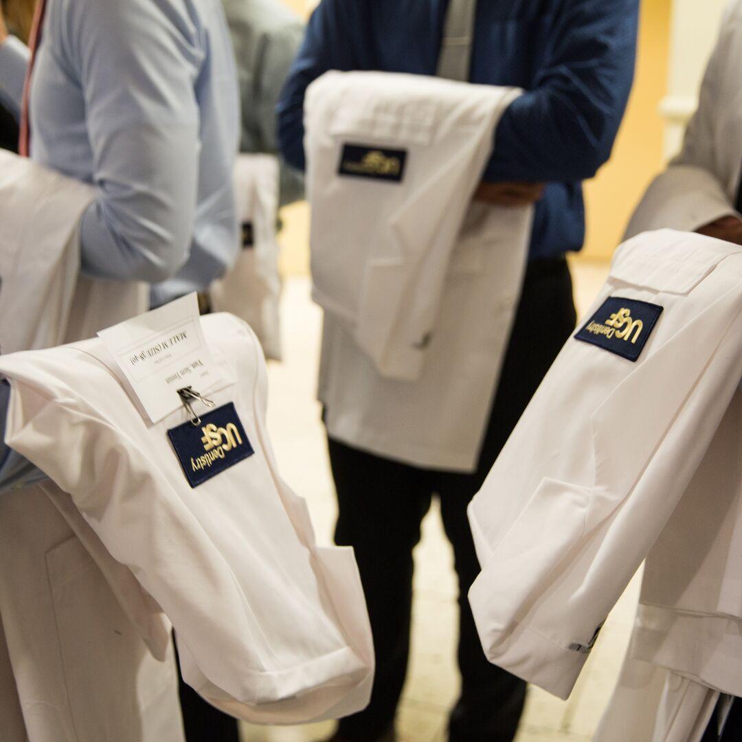 Image shows students at UCSF White Coat ceremony 2021